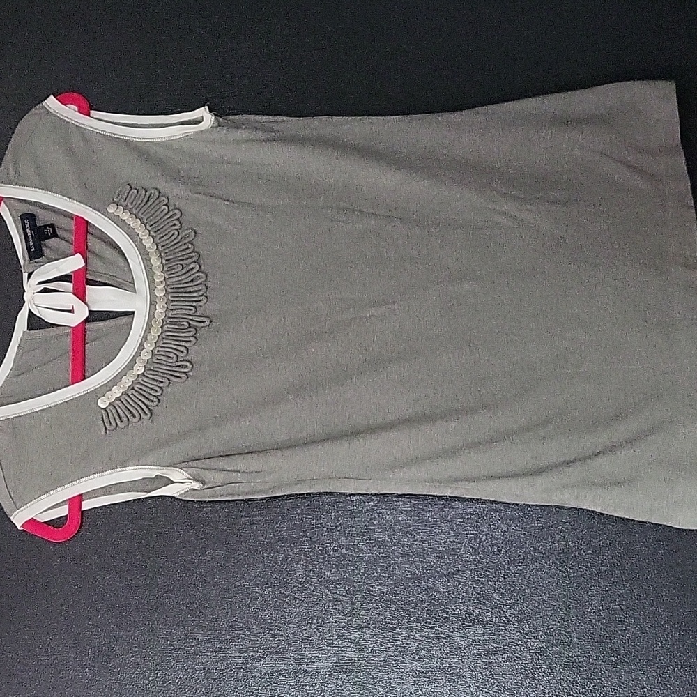 Adorable Banana Republic sleeveless top